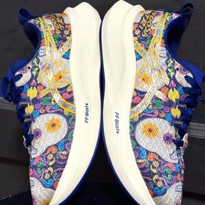 Asics Noosa Tri 16 Limited Edition